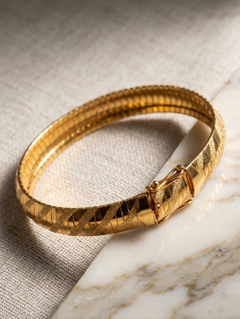 Elegant Gold-Tone Women’s Bangle Bracelet